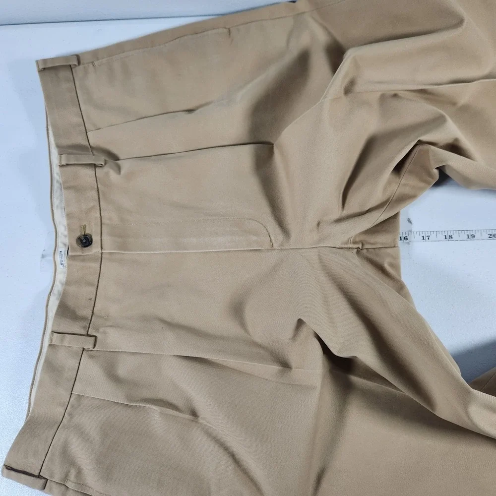 Brooks Brothers Advantage Chino Elliot Pleated Khaki Pants Mens 40x32 Tan Cuffed